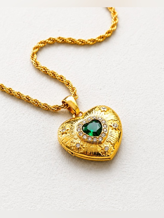 Jewelry - New 18K Gold Plated Vintage Emerald Heart Locket Necklace